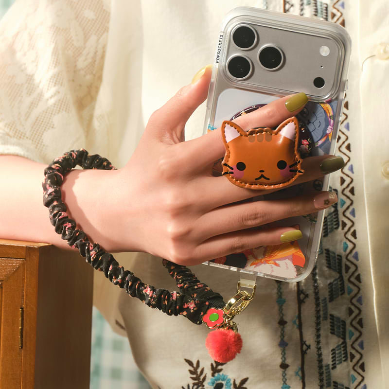 Nana Cats &mdash; iPhone 17 Pro Max MagSafe Case image number 5